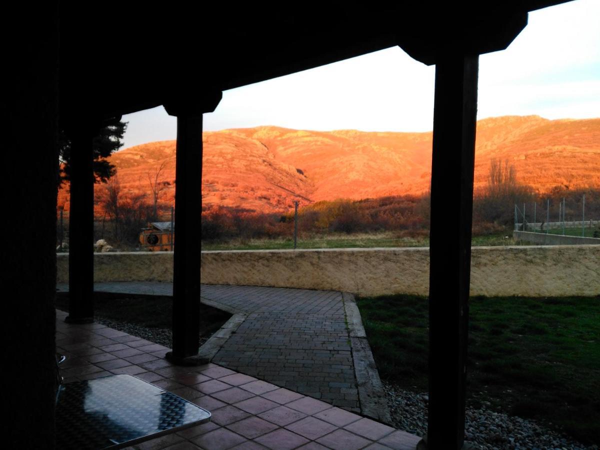 El Mirador Del Hayedo Villa Riofrio de Riaza ภายนอก รูปภาพ